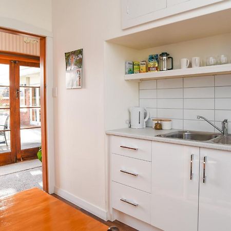 Sunny Mornington 2 Bedroom Guest Suite Ντούνεντιν Εξωτερικό φωτογραφία